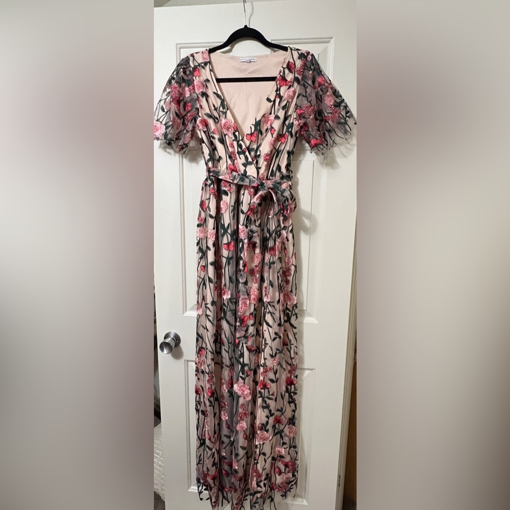 Like new! Baltic Born Marseille Embossed Maxi Dress sz L